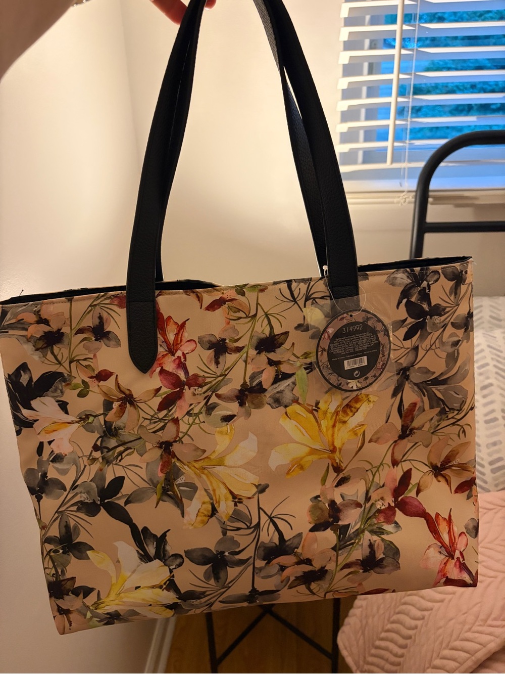 New Large Floral Tote Bag Beach Travel Shopper Nylon Lined NWT